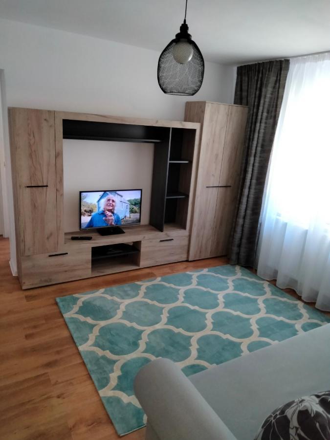 Bulevard Apartament Apartment อัลบายูเลีย ภายนอก รูปภาพ
