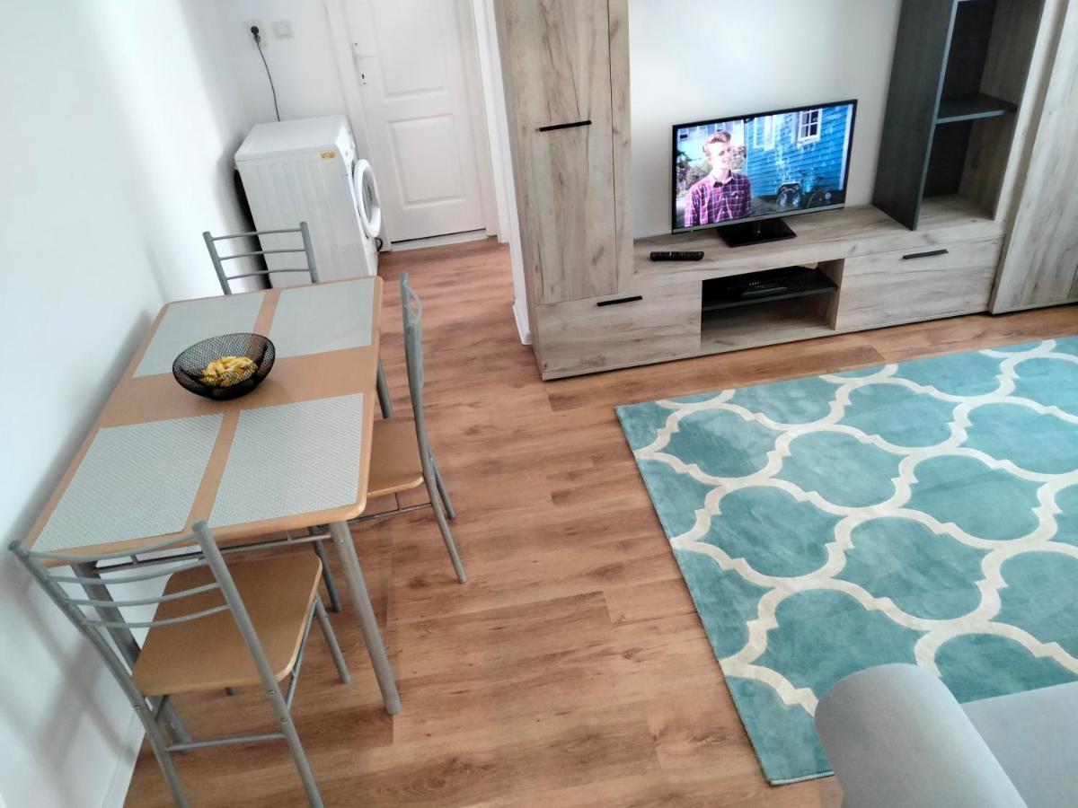 Bulevard Apartament Apartment อัลบายูเลีย ภายนอก รูปภาพ