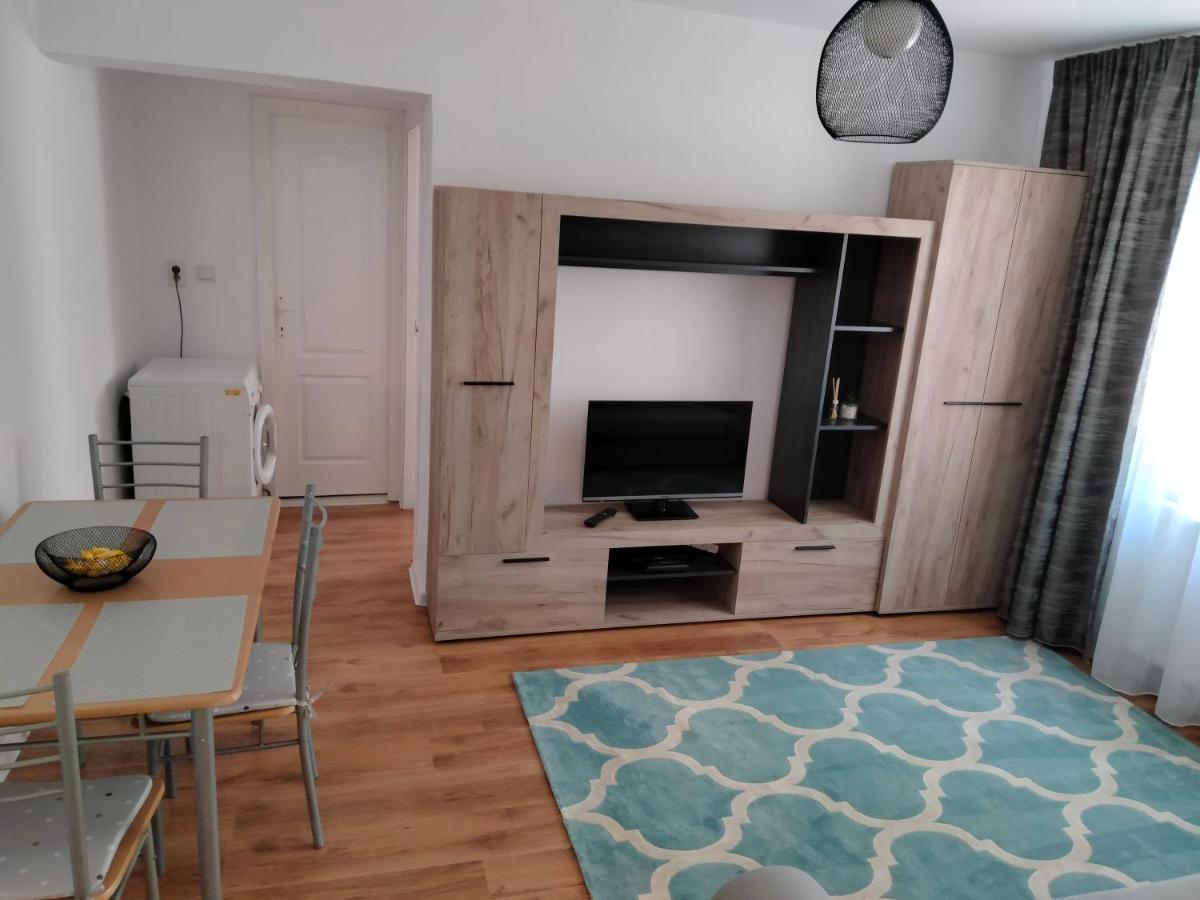 Bulevard Apartament Apartment อัลบายูเลีย ภายนอก รูปภาพ